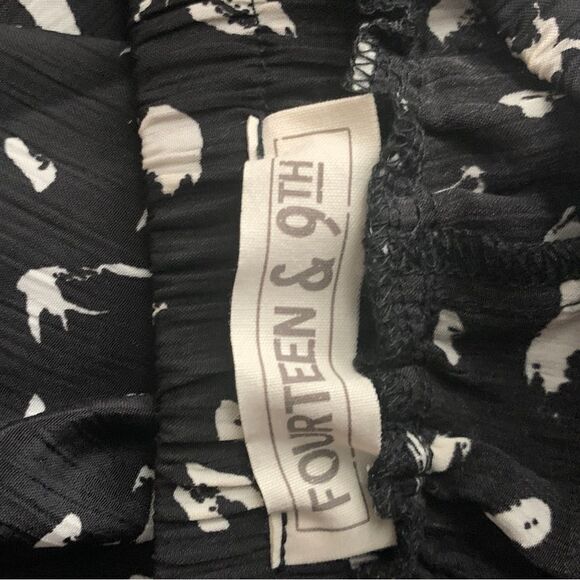 Fourteen and 9th Size Small Black and Beige Pull On Flouncy Mini Skort - Picture 9 of 9